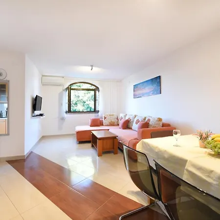 Apartments Mirasol Umag Exterior photo