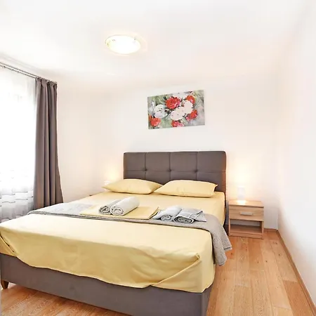 Apartments Mirasol Umag Exterior photo