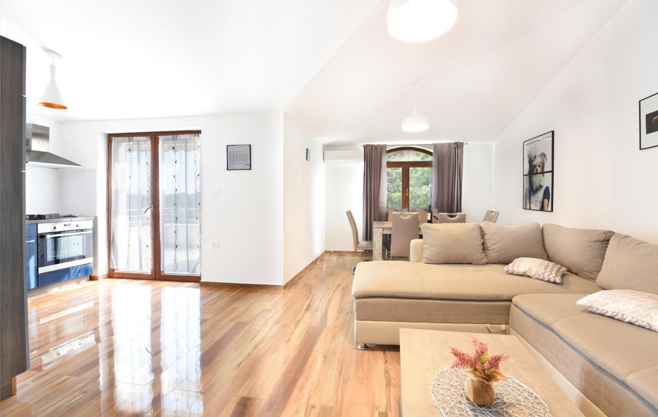 Mirasol Apartament *